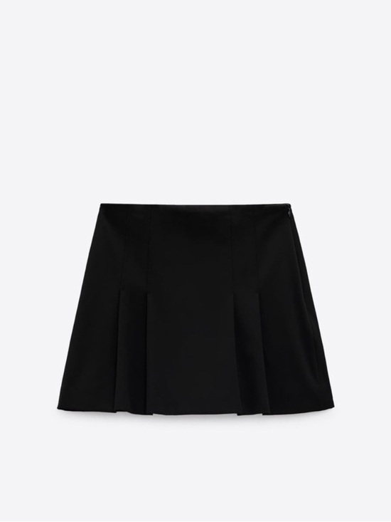 Zara Dresses & Skirts - Zara Black Pleated Mini Skort